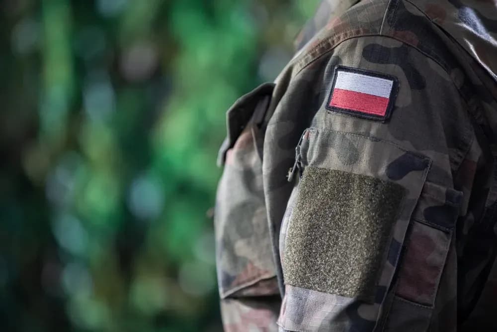 Jak wyliczyć wynagrodzenie pracownika powołanego do służby wojskowej?